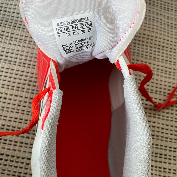 Adidas Cleats (W 9) - Picture 5 of 6